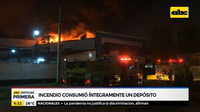 Incendio consumió totalmente un depósito - ABC Noticias - ABC Color