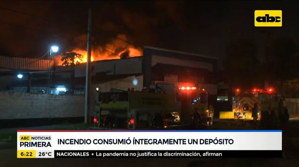 Incendio consumió totalmente un depósito - ABC Noticias - ABC Color