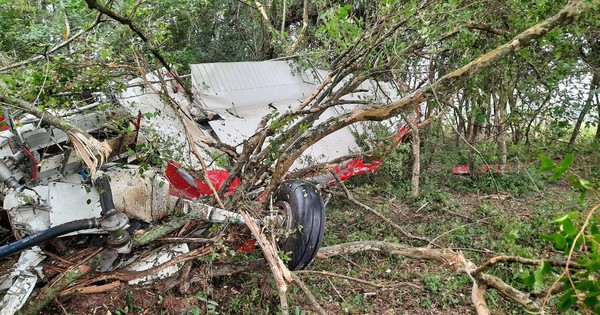 La Nación / Avioneta chocó contra una antena en Itapúa y falleció el piloto