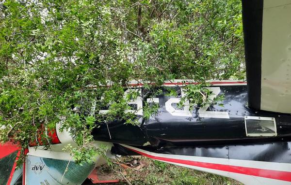 Densa humareda causa accidente fatal de avioneta en Itapúa
