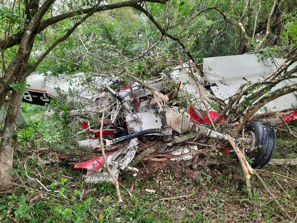 Itapúa: Accidente aéreo con derivación fatal, la aeronave impactó contra una antena de telefonía