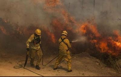 Salud emite alerta epidemiológica por riesgos a la salud ante incendios