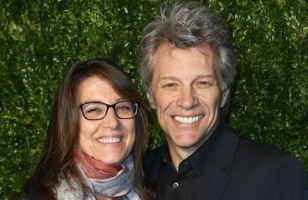 Las claves del amor entre Jon Bon Jovi y su novia del colegio - C9N