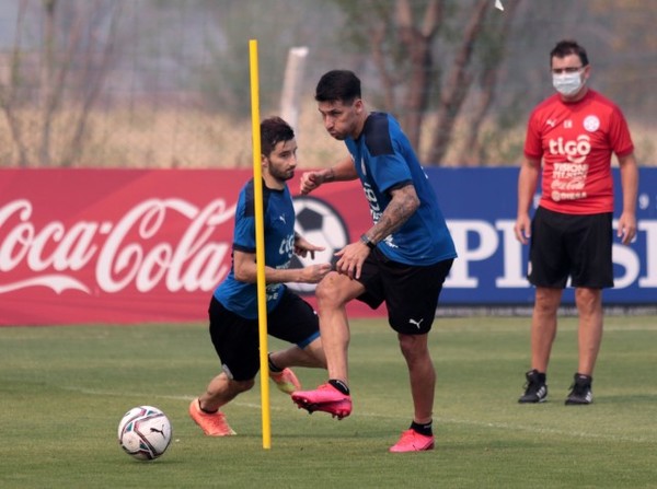 La Albirroja no cesa en sus preparativos - APF