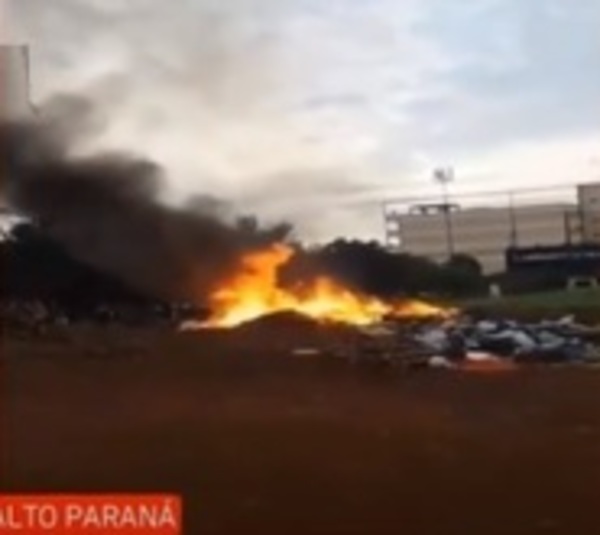 Fue multado por quemar basura - Paraguay.com