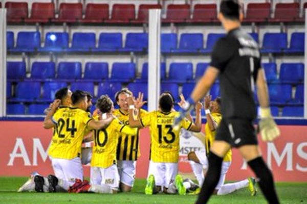 El Aurinegro se impuso ante Tigre y logró avanzar a Octavos por la Libertadores
