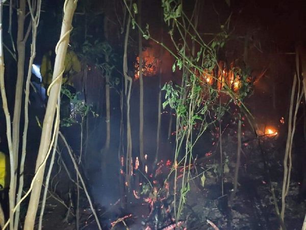 Continúa incendio en la Cordillera del Ybytyruzú