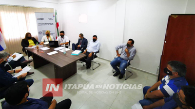 CHOFERES LEVANTAN HUELGA DEL TRANSPORTE