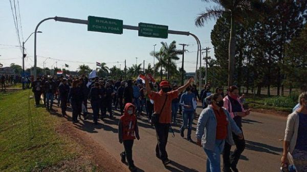 Trabajadores de ciudades fronterizas con Brasil: Si no hay acuerdo, para el jueves anuncian masiva manifestación