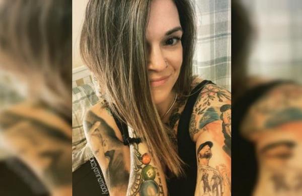 Una fan de Eminem tiene 16 tatuajes de la cara del rapero repartidos por todo su cuerpo - C9N