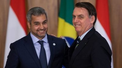 Abdo y Bolsonaro acuerdan abrir fronteras antes del 15 de octubre