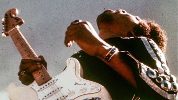 A 50 años de la muerte Hendrix, uno de los mejores guitarristas de todos los tiempos | OnLivePy