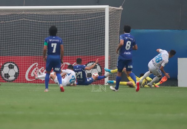 Nacional y Sol de América se despidieron del Apertura con un empate