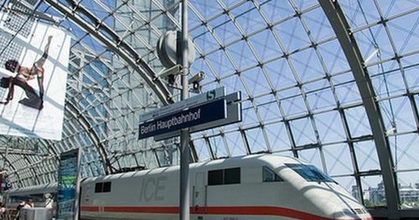 La Nación / Trans Europ Express, el sueño de trenes directos en Europa