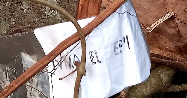 La Nación / Hallan supuesto panfleto del EPP en estancia La Gringa