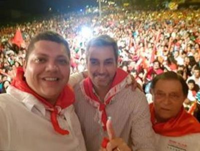 Hartazgo: Ciudadanos tildan a Abdo de payaso e inútil