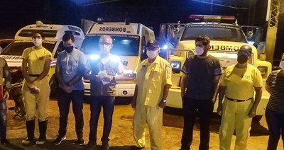 Bomberos de Caazapá reciben aporte de la gobernación - Noticiero Paraguay
