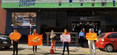 El 85,4% de los estudiantes dicen que clases virtuales son malas o a medias