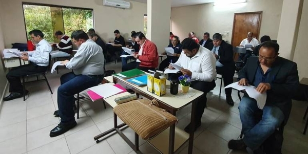 HOY / Capacitarán a más de 800 funcionarios del Ministerio de Justicia