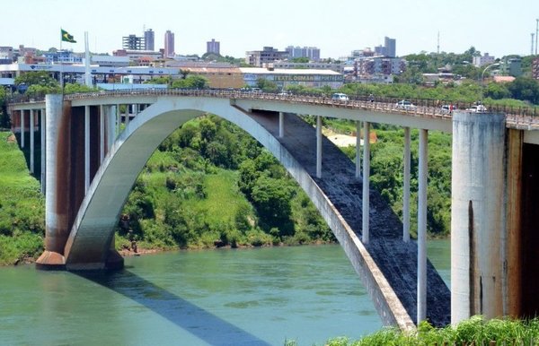 Gremio médico pide responsabilidad con reapertura del Puente de la Amistad