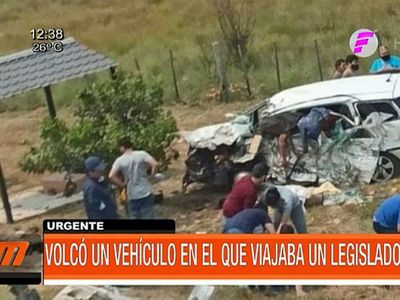 Grave accidente involucra a senador colorado