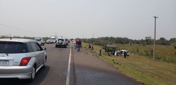 Senador solo sufrió contusiones tras accidente que dejó 4 fallecidos - Nacionales - ABC Color