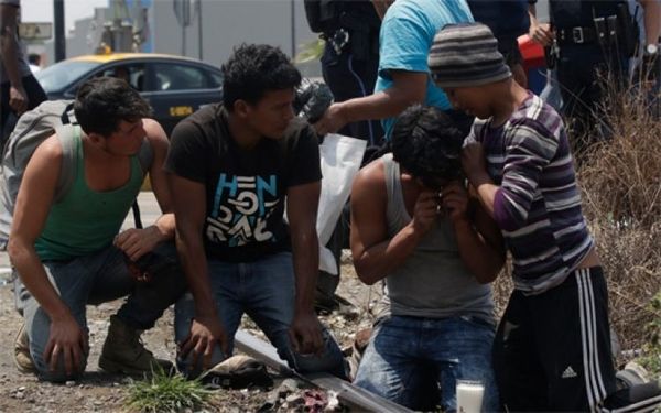 El hambre y un muro de soldados acaban con el sueño americano de hondureños