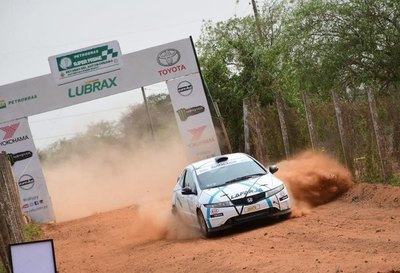 La dupla Lafarja-Andrada ganó la General y la RC3, en tracción sencilla 4×2