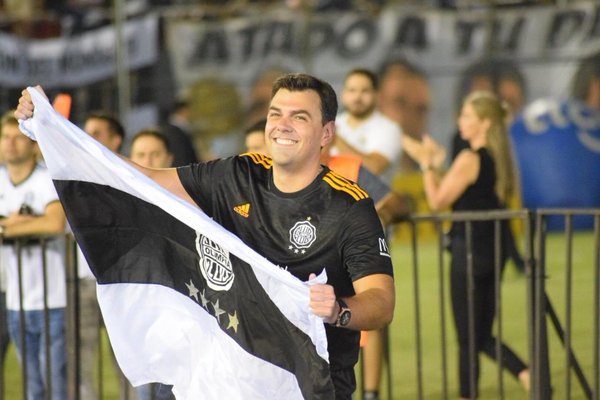 Marco Trovato renuncia definitivamente a la presidencia del club Olimpia