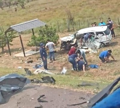 Crónica / Terrorífico accidente fatal: cuatro ñandereja
