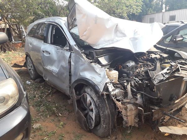 Mujer fallece tras ser atropellada en parada de ómnibus - Nacionales - ABC Color