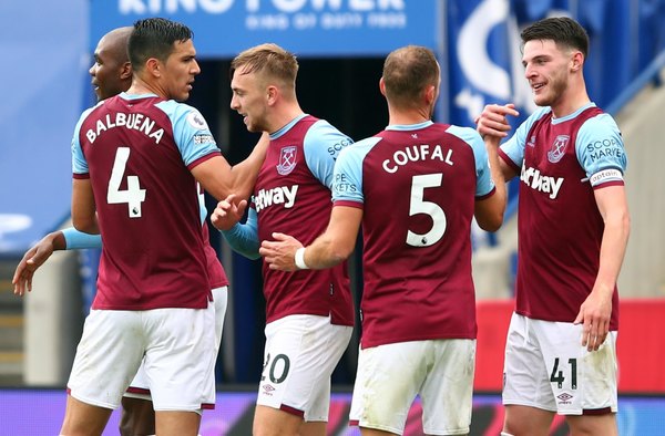 Con Fabián Balbuena de titular, West Ham goleó al Leicester City