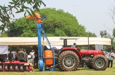 MAG entregó insumos e implementos agrícolas a bananeros de Guayaybí - Nacionales - ABC Color