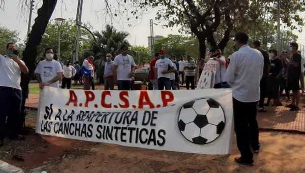 Picado amateur entre amigos entra en un compás de espera