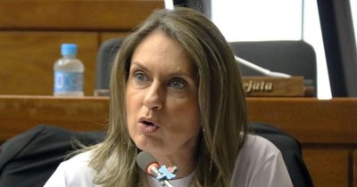La Nación / Vallejo pide a la ciudadanía no olvidar a los corruptos que siguen gozando de buena salud