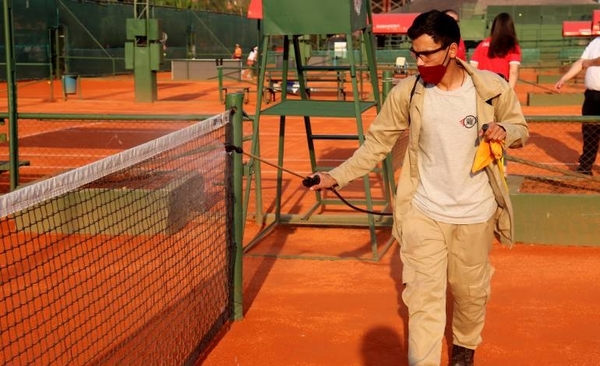 HOY / La APT realiza exhaustiva verificación en las dependencias de Tenis.