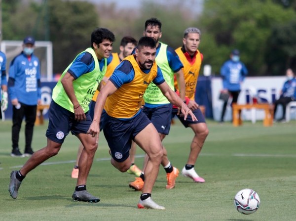 La Albirroja se prepara para su debut en eliminatorias » Ñanduti