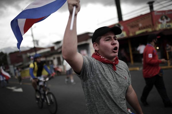 Sube la violencia en protestas contra el posible acuerdo con el FMI en Costa Rica - MarketData