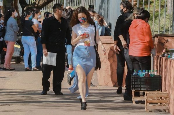 Paraguay entra desde este lunes a la etapa de “sálvense quien pueda”. Eliminaron fases para “adaptarse al modo Covid” - ADN Paraguayo