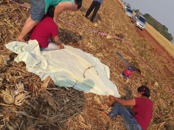 Padre e hija mueren en vuelco vehicular - ABC en el Este - ABC Color