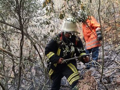 Base del Salto Suizo sigue en llamas hace más de 48 horas