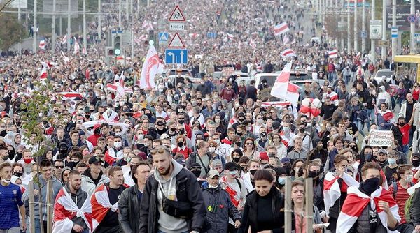 Gran manifestación en Bielorrusia contra “el último dictador de Europa” - Mundo - ABC Color