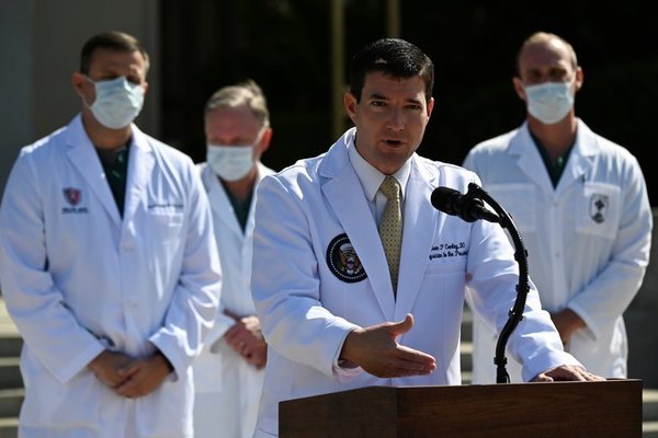 Médicos de Trump evalúan su traslado a la Casa Blanca, aunque persisten “altibajos” en su salud - ADN Paraguayo