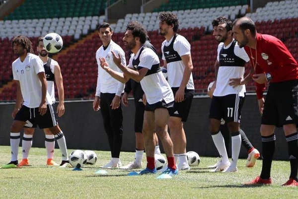 HOY / África vuelve al fútbol internacional tras el COVID-19, pero en Europa