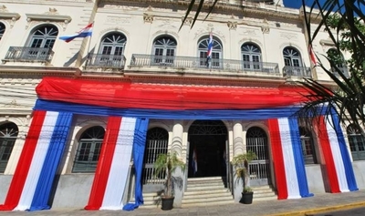 HOY / Lilian Samaniego pretende 'politizar' la diplomacia paraguaya, cuestionan
