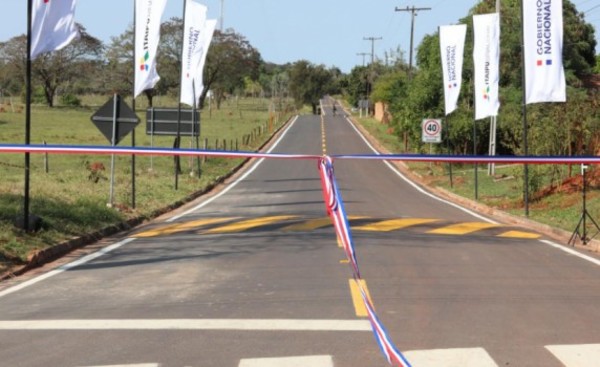 Paraguay celebra el día del camino con 1.687 km de asfaltos nuevos