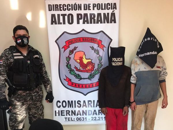 Detienen a dos jóvenes por hurto de varios objetos - ABC en el Este - ABC Color