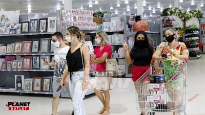 Luego de 7 meses Planet Outlet reabrió sus puertas con mucha alegría