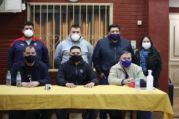 MEZCLA DE JÓVENES Y EXPERIMENTADOS EN PARANAENSE