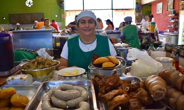 DISPONEN DE COMIDA PARA LLEVAR EN FERIA DE CDE